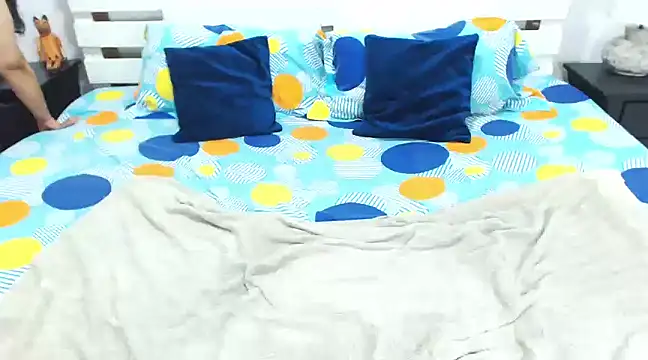 Snapshot of sexycolombianladies chatting on 01-31-25, 09:05 sexycolombianladies online show from 01-31-25, 09:05