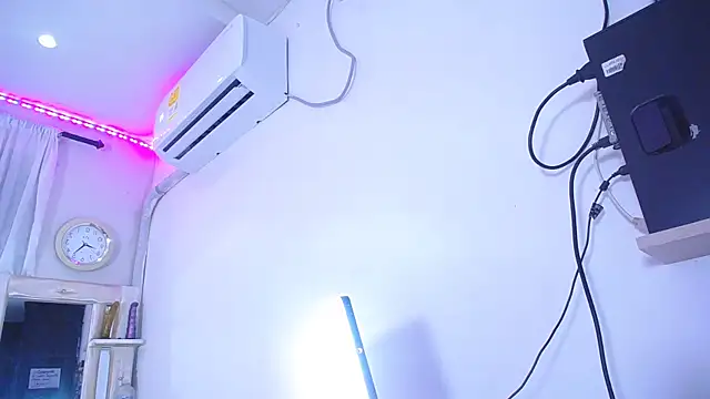 Isis queen1 online show from 12-19-24, 09:49