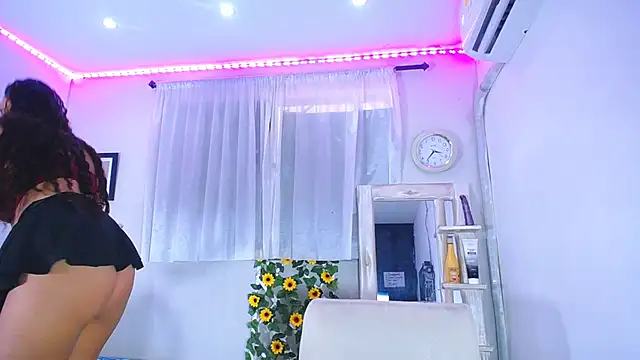 Isis queen1 online show from 12-31-24, 06:24