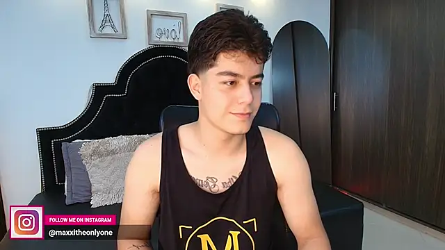 Snapshot of MaxxiCruz chatting on 09-22-25, 11:07 MaxxiCruz online show from 09-22-25, 11:07