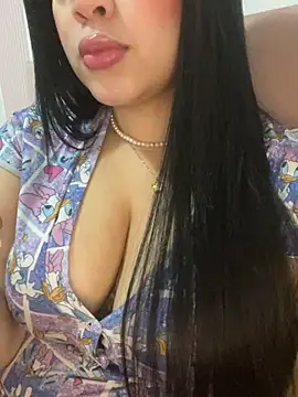 Snapshot of debiigg chatting on 02-04-25, 08:28 debiigg online show from 02-04-25, 08:28