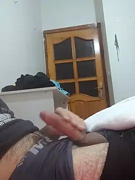 Snapshot of istanbulbeyefendisii chatting on 12-30-24, 01:04 istanbulbeyefendisii online show from 12-30-24, 01:04