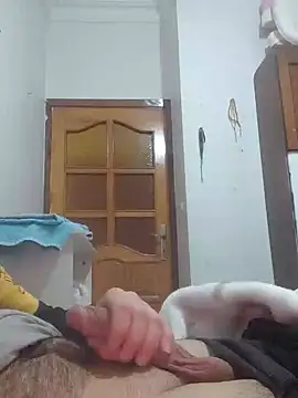 Snapshot of istanbulbeyefendisii chatting on 01-05-25, 05:30 istanbulbeyefendisii online show from 01-05-25, 05:30