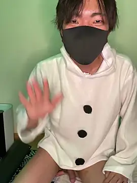 Snapshot of UKI06 chatting on 12-21-24, 09:12 UKI06 online show from 12-21-24, 09:12