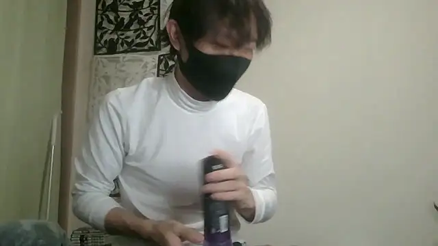 Snapshot of UKI06 chatting on 01-09-25, 02:40 UKI06 online show from 01-09-25, 02:40