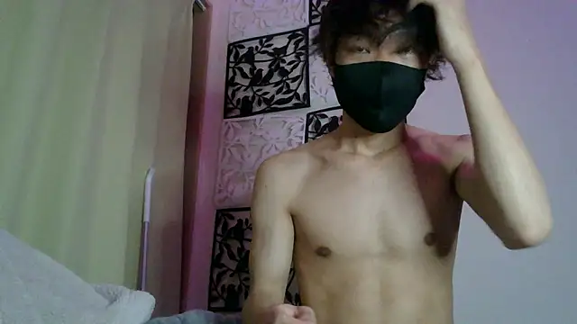 Snapshot of UKI06 chatting on 01-19-25, 03:53 UKI06 online show from 01-19-25, 03:53