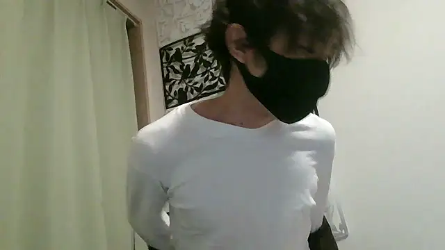 Snapshot of UKI06 chatting on 01-31-25, 03:00 UKI06 online show from 01-31-25, 03:00