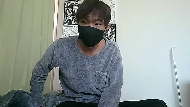 Snapshot of UKI06 chatting on 02-14-25, 04:37 UKI06 online show from 02-14-25, 04:37