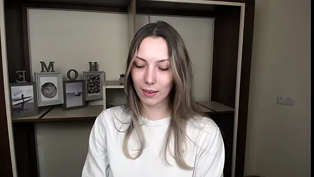 VanessaMay  online show from 03-01-26, 06:21