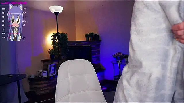 LynetBurby online show from 12-16-24, 11:18