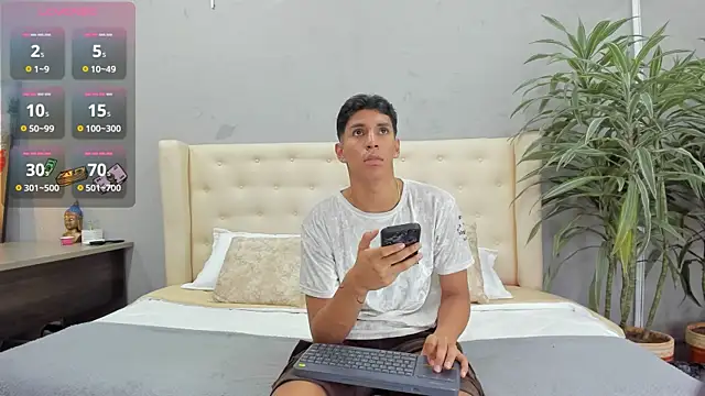 kieran derek online show from 09-11-25, 03:28