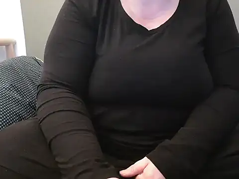 MarthaBriest online show from 03-18-25, 03:53