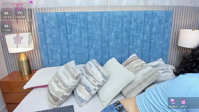 Snapshot of pretty_sunlight_ chatting on 11-07-25, 01:27 pretty sunlight online show from 11-07-25, 01:27