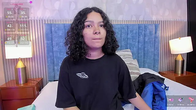 Snapshot of pretty_sunlight_ chatting on 11-21-25, 01:37 pretty sunlight online show from 11-21-25, 01:37