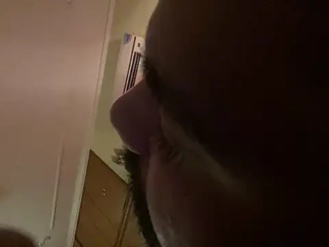 Snapshot of gsv2869 chatting on 02-19-25, 09:03 gsv2869 online show from 02-19-25, 09:03