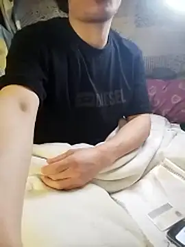 Snapshot of Joealex- chatting on 03-05-26, 10:33 Joealex- online show from 03-05-26, 10:33