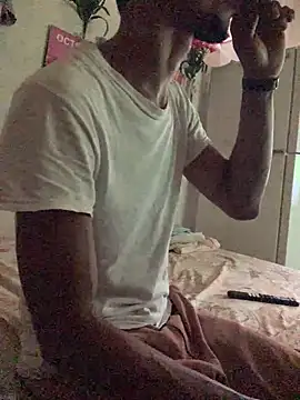 Johnras121 online show from 10-19-25, 03:34