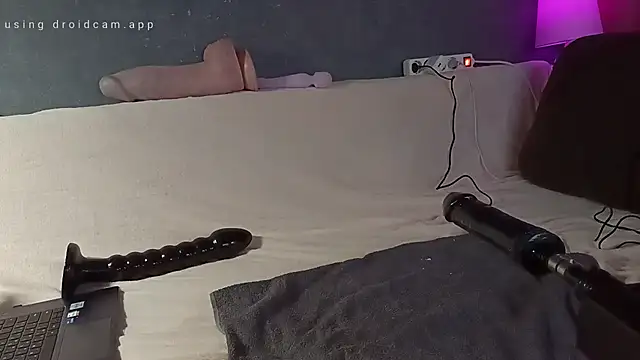 Hungry  Puppy online show from 10-23-25, 08:29