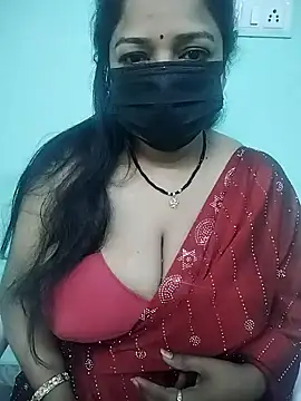 Snapshot of Deepa_09 chatting on 11-15-25, 04:43 Deepa 09 online show from 11-15-25, 04:43