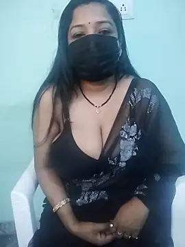 Snapshot of Deepa_09 chatting on 11-17-25, 03:56 Deepa 09 online show from 11-17-25, 03:56