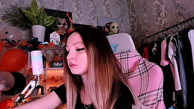 Snapshot of _AsyaSweet chatting on 11-15-25, 04:58 AsyaSweet online show from 11-15-25, 04:58