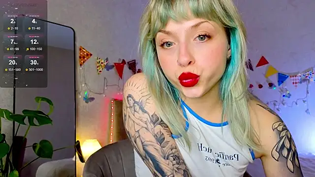 lavenderluxe online show from 10-15-25, 01:00