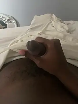 Snapshot of Mirandamlp chatting on 10-27-25, 09:35 Mirandamlp online show from 10-27-25, 09:35