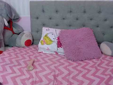 Snapshot of madisson_smalltits chatting on 02-23-25, 10:20 madisson smalltits online show from 02-23-25, 10:20