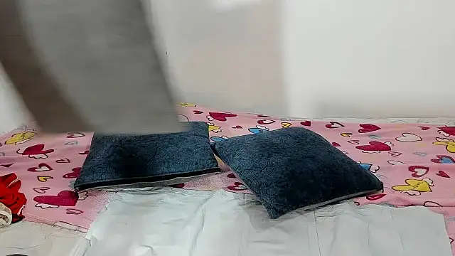 Snapshot of madisson_smalltits chatting on 12-01-25, 01:05 madisson smalltits online show from 12-01-25, 01:05