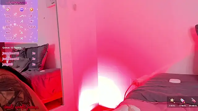 Snapshot of Sofi-James chatting on 02-03-25, 02:03 Sofi-James online show from 02-03-25, 02:03