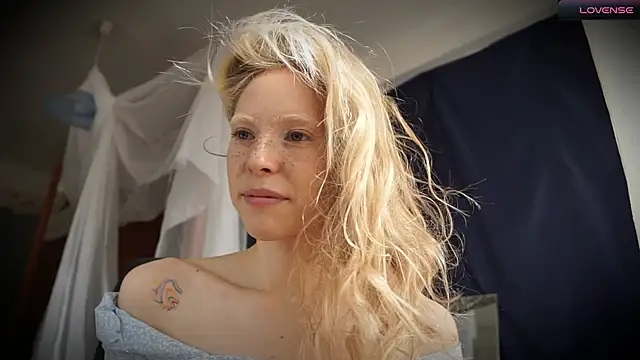  Phantom thread  online show from 03-17-25, 12:35