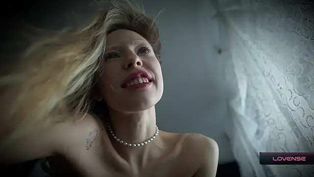 Snapshot of _Phantom_thread_ chatting on 12-02-25, 09:25 Phantom thread online show from 12-02-25, 09:25