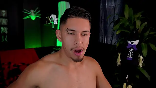 Aaronfox x online show from 10-21-25, 01:34