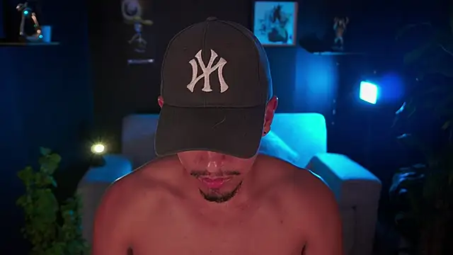 Aaronfox x online show from 11-16-25, 10:37