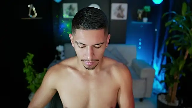 Aaronfox x online show from 11-24-25, 01:22