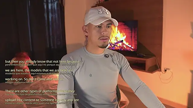 Snapshot of Aaronfox_x chatting on 05-17-26, 12:12 Aaronfox x online show from 05-17-26, 12:12