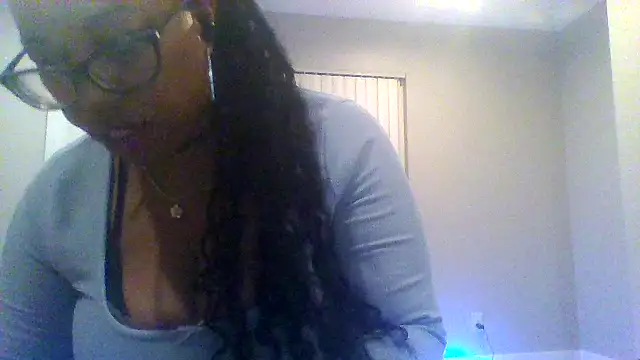 KittyKayla online show from 10-05-25, 05:28