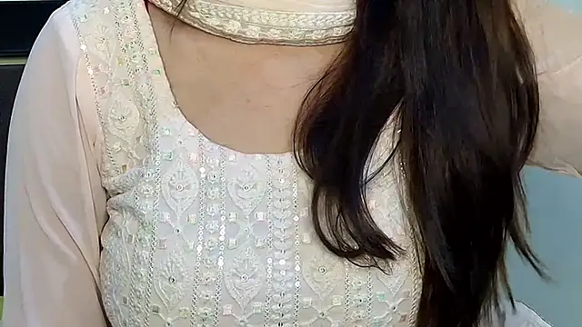 MIss-Naina online show from 09-29-25, 10:53