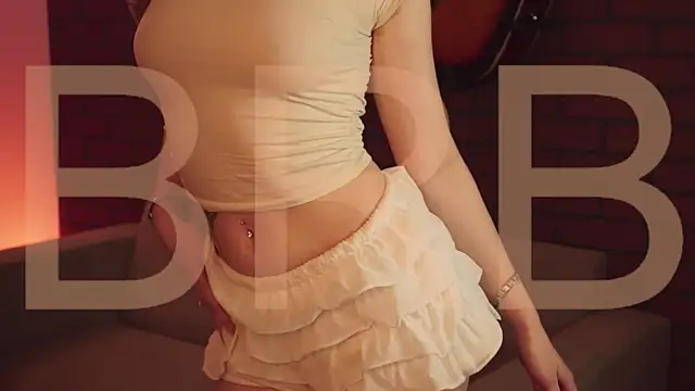 EllieCutes online show from 09-14-25, 08:13