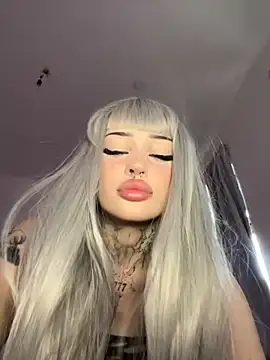 madelinexx online show from 09-12-25, 11:43