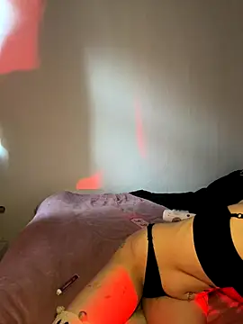 madelinexx online show from 09-30-25, 03:39