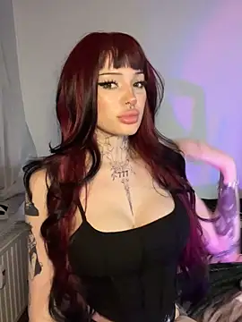 madelinexx online show from 10-17-25, 09:50