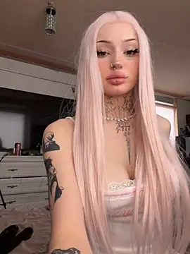 madelinexx online show from 06-15-26, 09:33