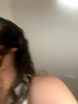 Snapshot of Elizabeth_Dupont chatting on 11-16-25, 05:18 Elizabeth Dupont online show from 11-16-25, 05:18