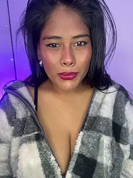 Snapshot of hurren_pasha chatting on 02-19-25, 12:55 hurren pasha online show from 02-19-25, 12:55