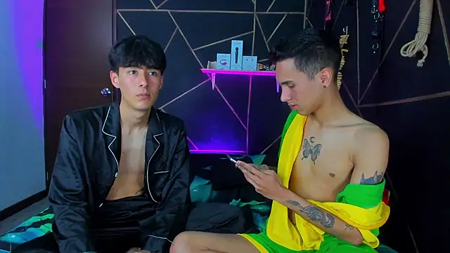 Snapshot of MillersKink chatting on 03-09-25, 08:21 MillersKink online show from 03-09-25, 08:21