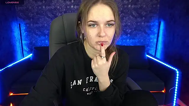 MaribelRiverr  online show from 02-10-25, 06:31