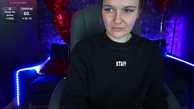 MaribelRiverr  online show from 02-17-25, 09:24