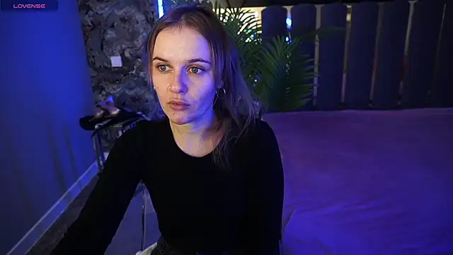 MaribelRiverr  online show from 11-03-25, 06:36