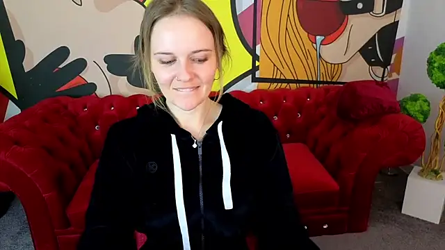 Snapshot of MaribelRiverr_ chatting on 05-31-26, 05:48 MaribelRiverr online show from 05-31-26, 05:48